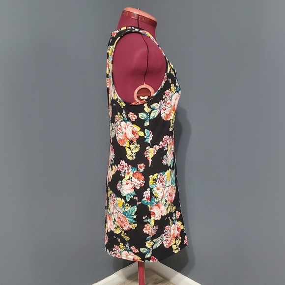 Ambiance Apparel Floral Black Background Racer Back - Picture 2 of 5